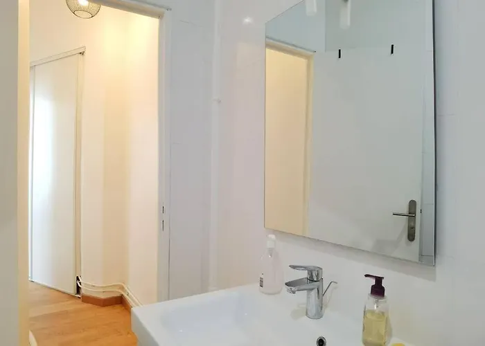 New Decored With Elevator 50m To Lafayette N9-58 *