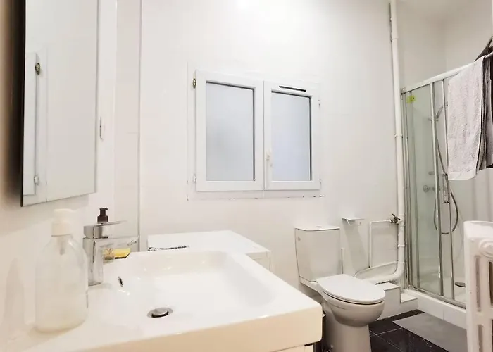 New Decored With Elevator 50m To Lafayette N9-58 Apartamento